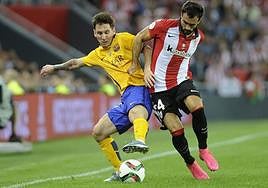 Balenziaga, el lateral comprometido