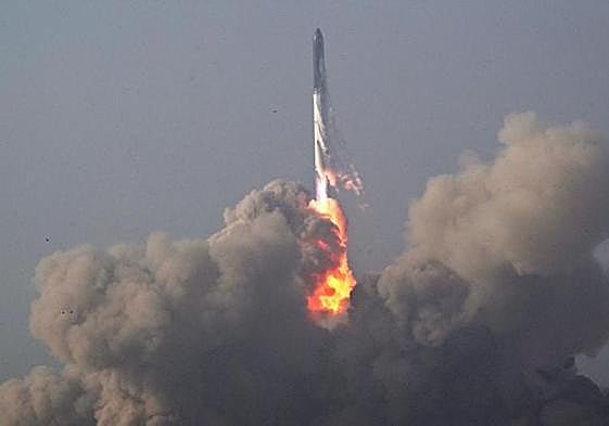 Momento del lanzamiento del cochete.