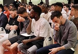 Las lágrimas de De Marcos y Lekue en el adiós de Balenziaga