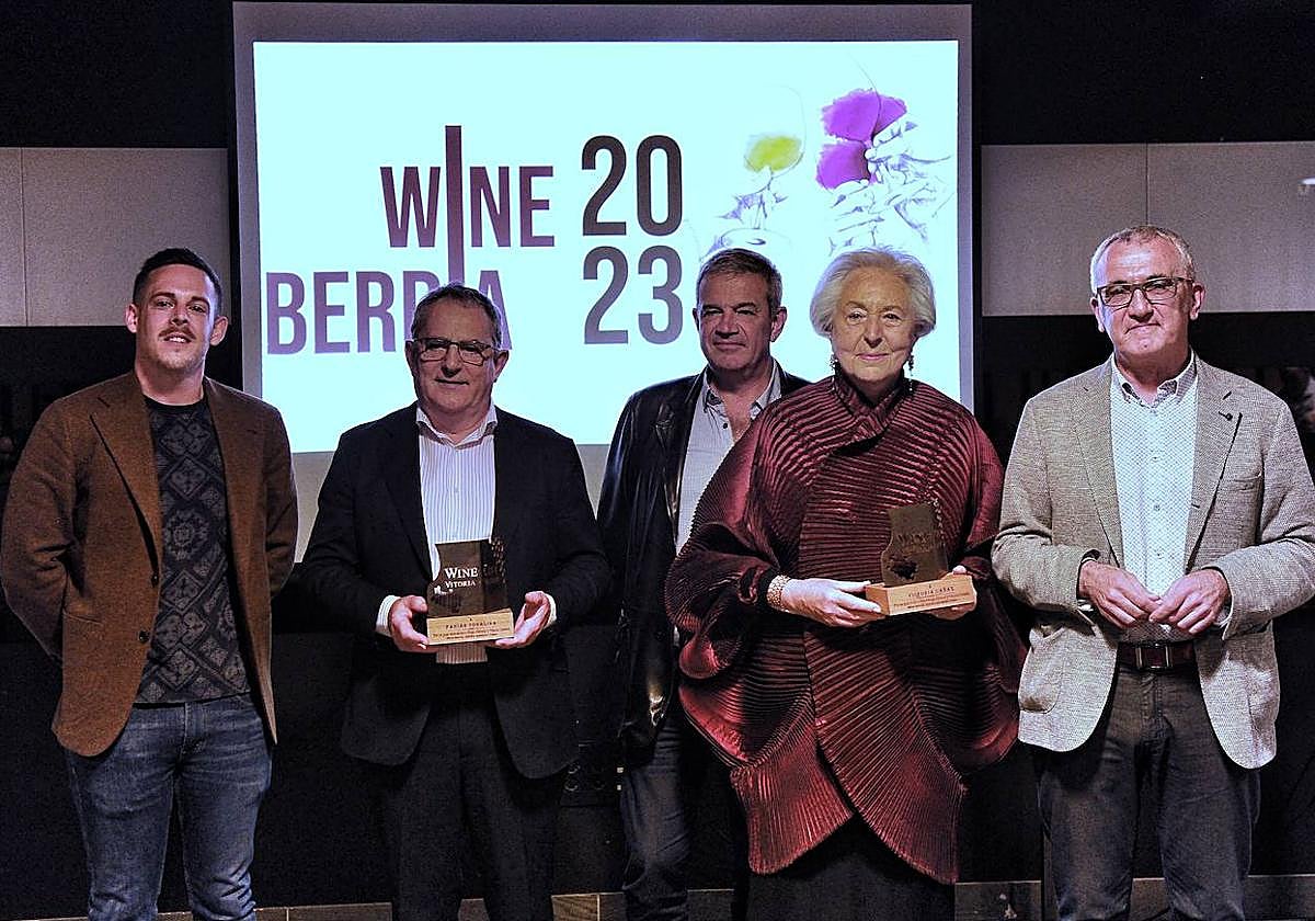 Homenaje a Victoria Cañas (Bodegas Diez-Caballero) y a Fabián Tobalina (Restaurante Andere).