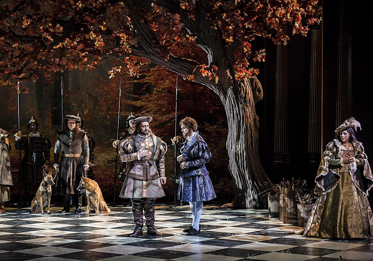 Escena de la ópera 'Ana Bolena', desarrollada en 2022.