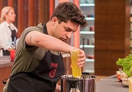 Bronca tremenda en 'Masterchef' y Alex, a punto de abandonar por una broma de Jorge Juan