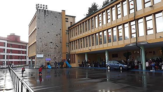 El colegio Lamuza reclama su patio inclusivo para este verano