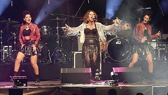 'Yo fui a EGB' a un ritmo inagotable para 10.000 almas en el BEC