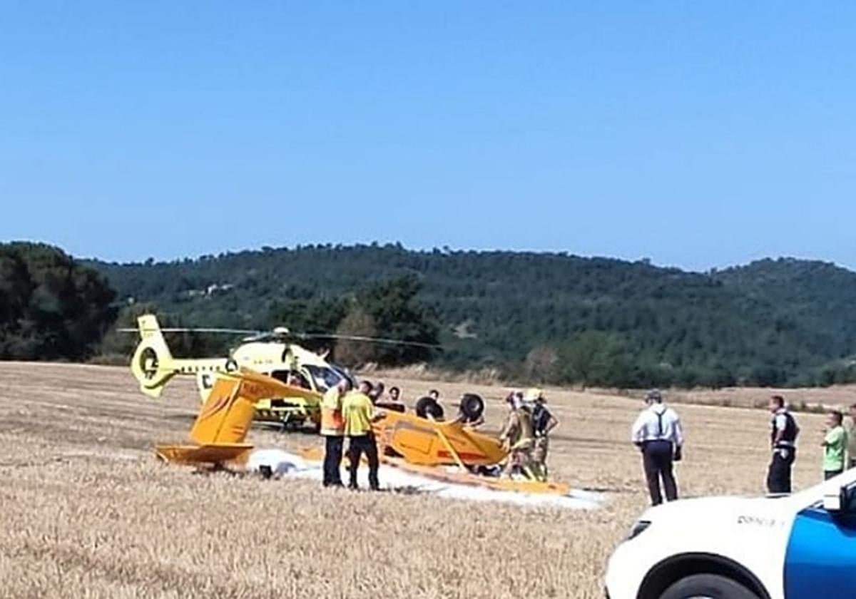 Mueren cuatro personas al chocar dos aviones ultraligeros en Barcelona
