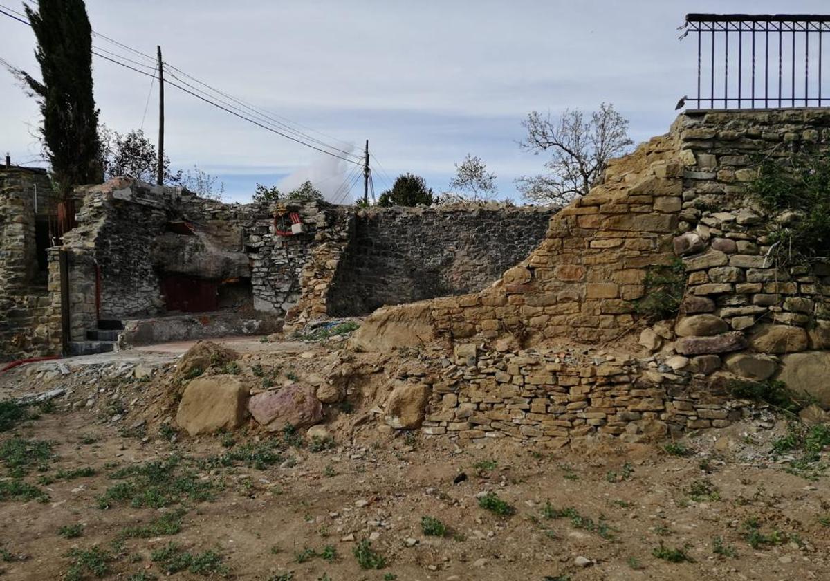 Así está el solar de la casa tras el incendio