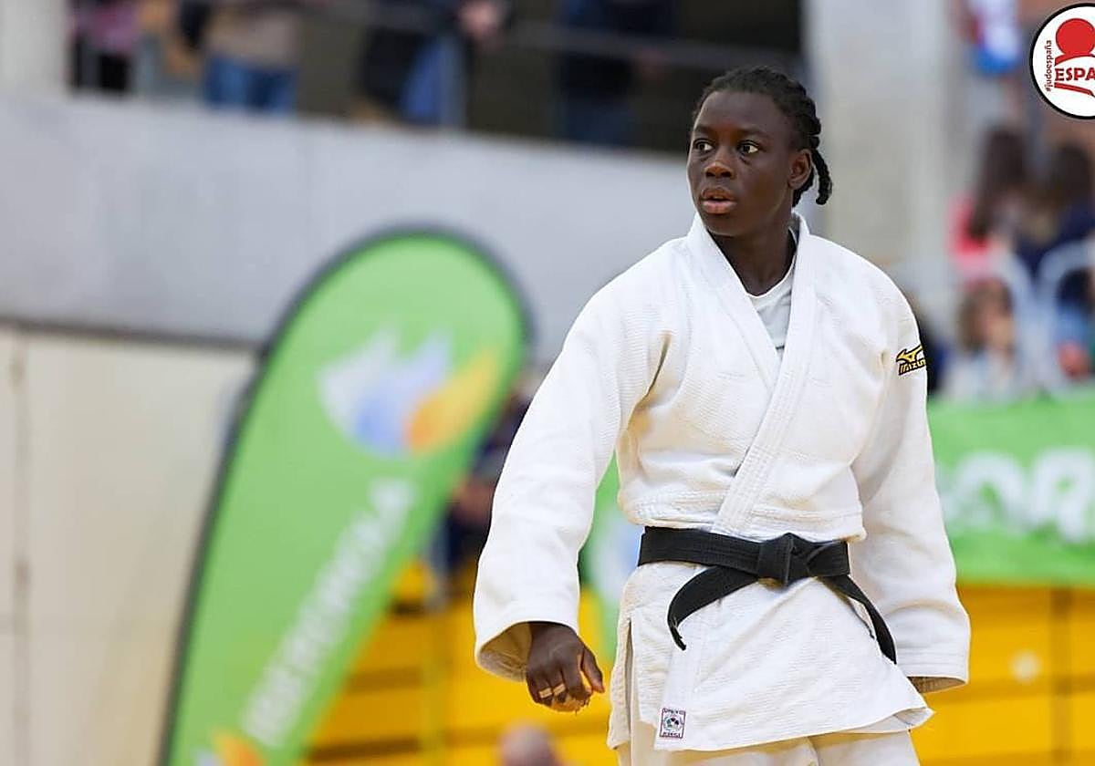 La duranguesa Deniba Konare en una de las competiciones