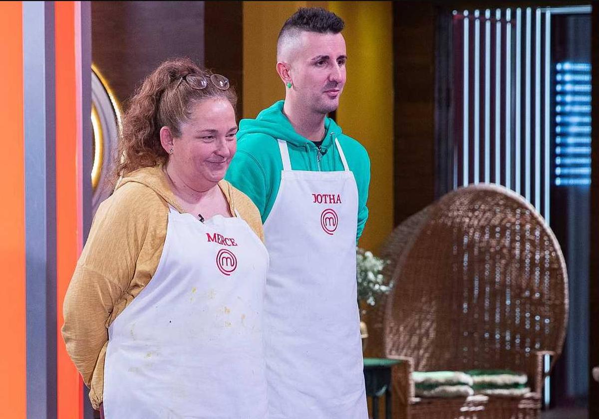 Echan pimienta a la sopa de una concursante de 'Masterchef' y se ríen de ella