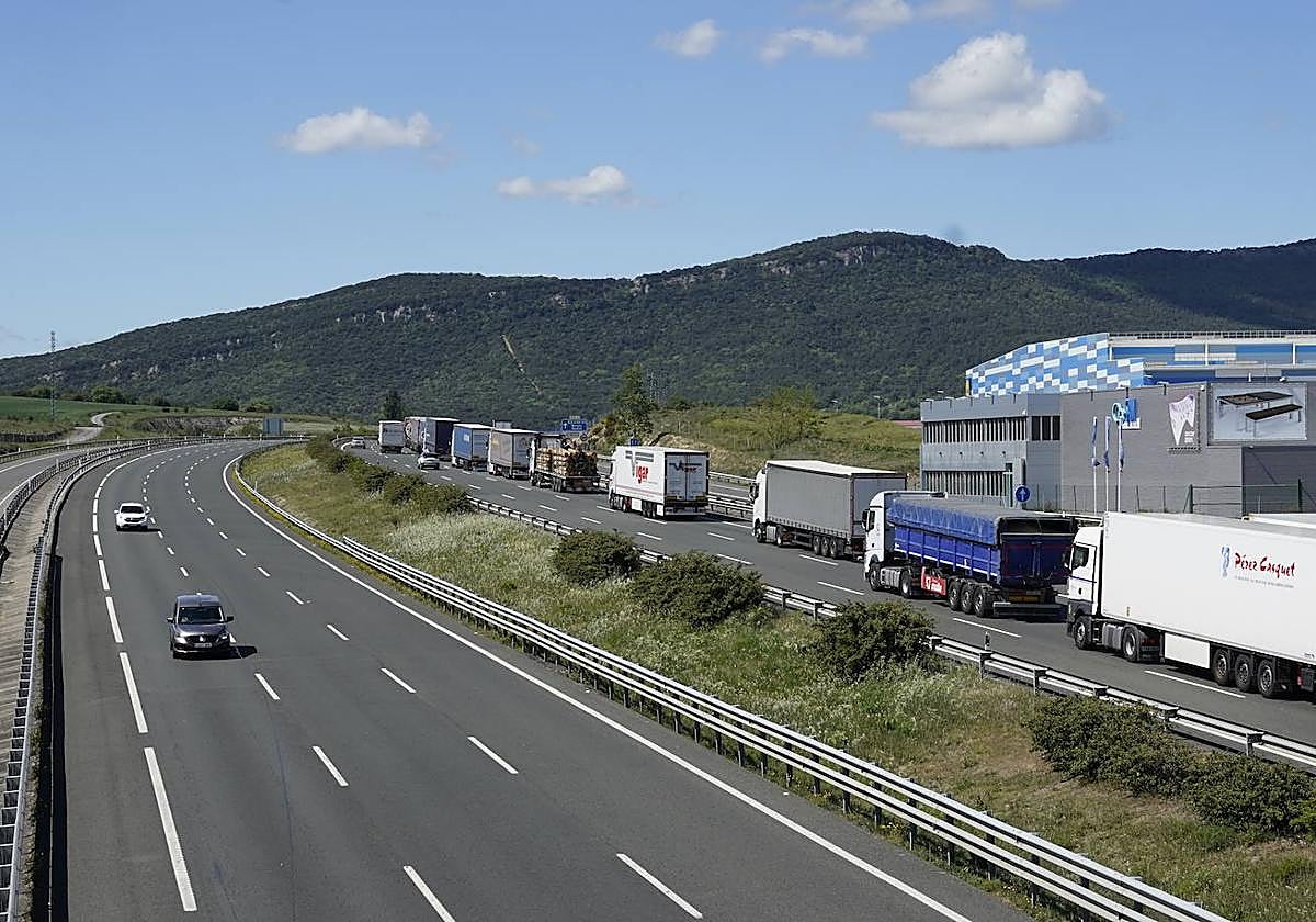 Las retenciones se sitúan a la altura de Iruña de Oca.