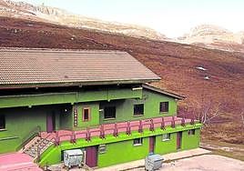 La concesión incluye la gestión del refugio de montaña y de 24 hectáreas de monte de utilidad pública.