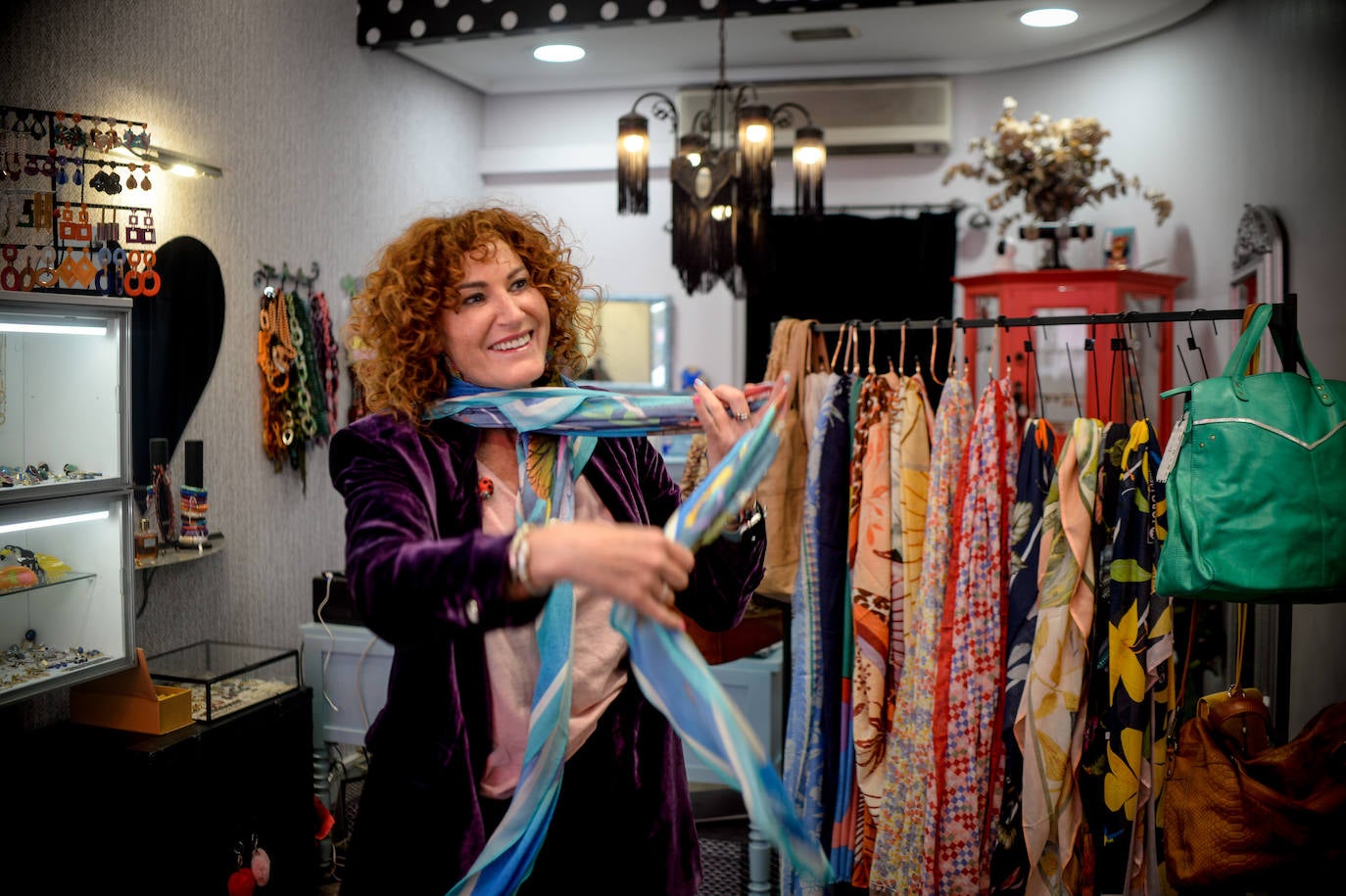 Los pañuelos XL que se llevan en Europa se hacen en Bolueta