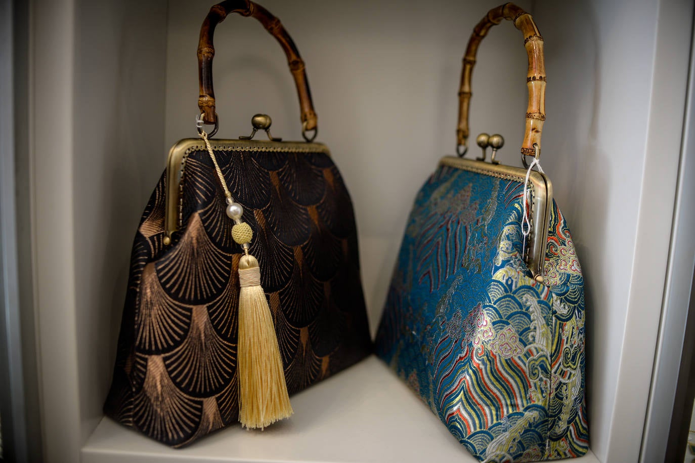 Los pañuelos XL que se llevan en Europa se hacen en Bolueta