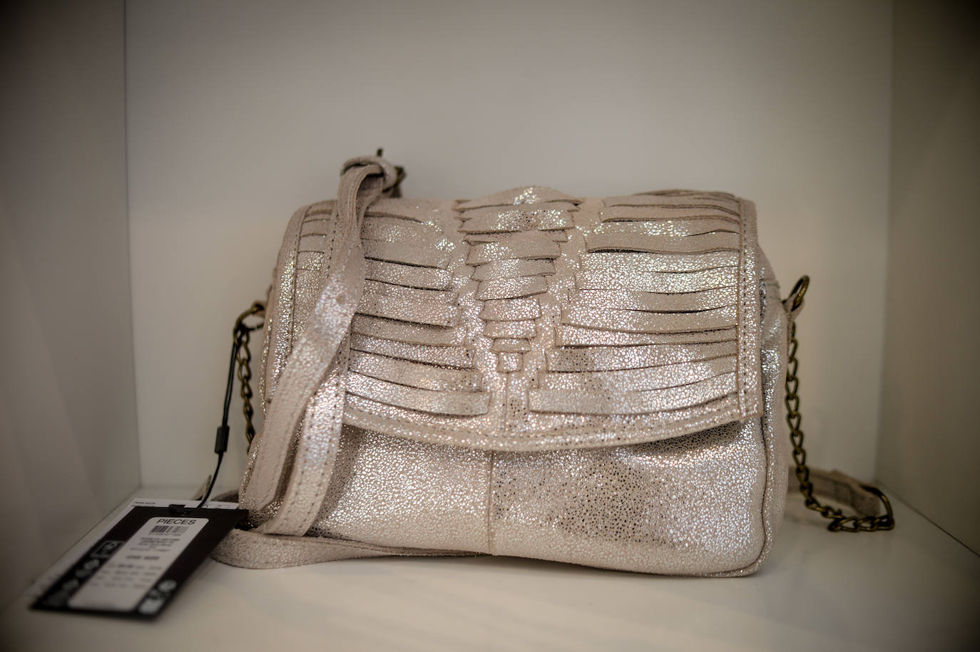 Los pañuelos XL que se llevan en Europa se hacen en Bolueta