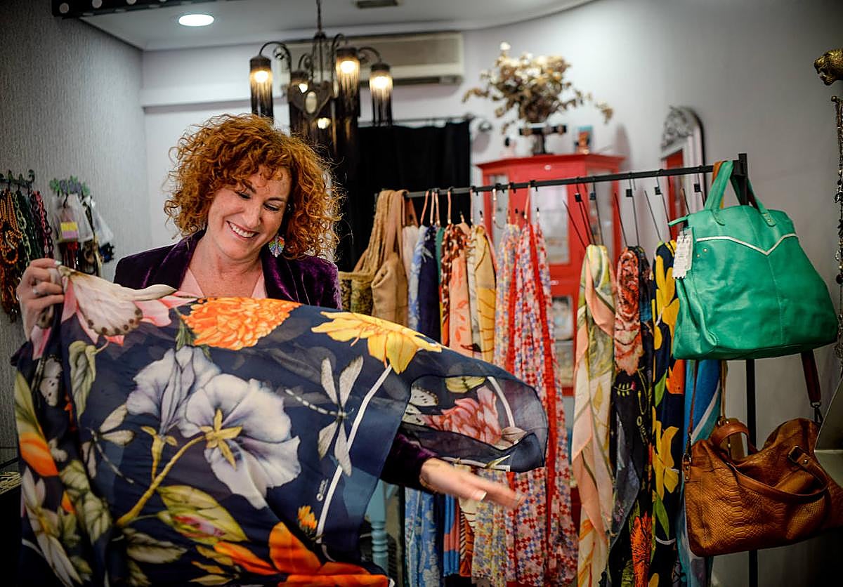 Los pañuelos XL que se llevan en Europa se hacen en Bolueta