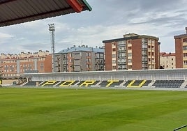 Imagen de la nueva tribuna en el estadio de La Florida, con capacidad para 750 espectadores.