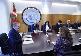 Imagen de una anterior reunión del Consejo Vasco de Finanzas.
