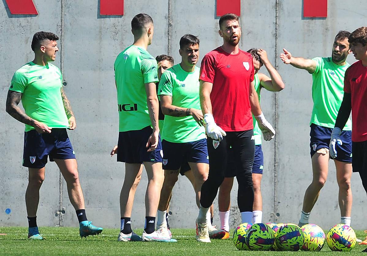 Sesión de entrenamiento del Athletic en Lezama.