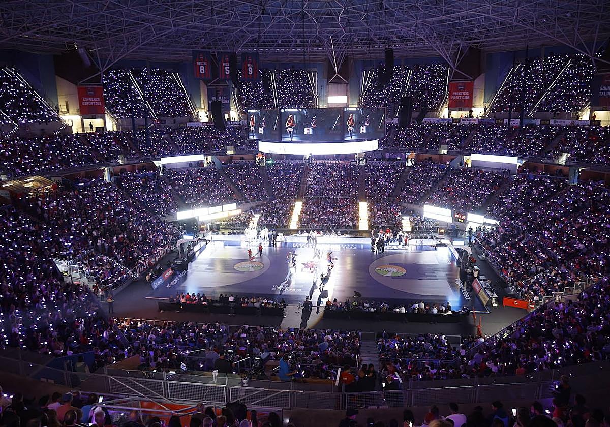 El Buesa Arena acumula ya dos llenos, 15.504 espectadores, esta temporada. En la imagen, el duelo inaugural ante el Unicaja.