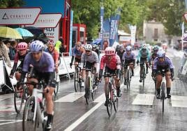 Herida una ciclista al ser arrollada por una patrulla de la Ertzaintza en la Itzulia