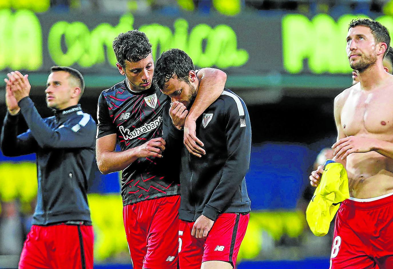 Vesga consuela a Lekue