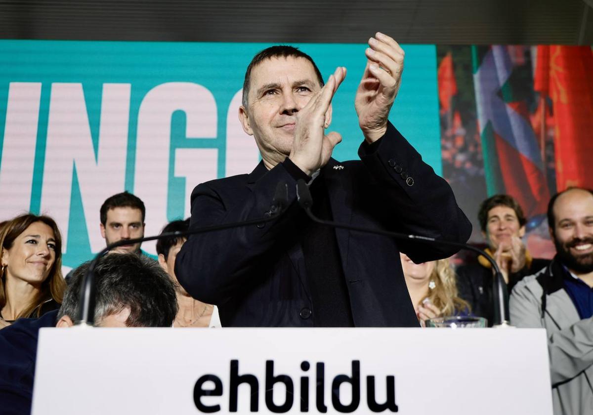 Otegi, en un mitin de EH Bildu en Mondragón.