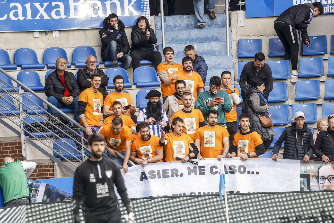 Ambientazo en el segundo lleno consecutivo de Mendizorroza