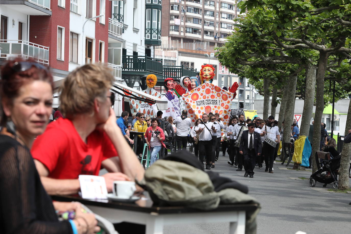 Kalejira bat, Ondarroako kaleetatik.