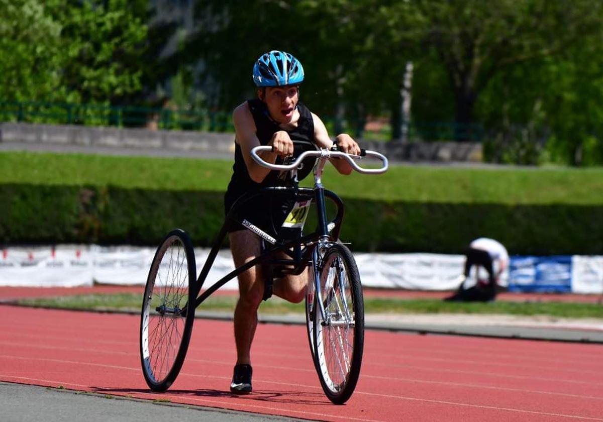 Las pistas de atletismo de Artunduaga se llenarán durante dos días de referentes internacionales del atletismo adaptado.