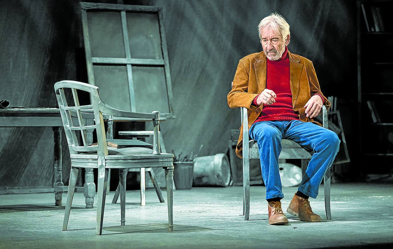 «Con Miguel Delibes hablaba mucho de las ausencias, del dolor y también de la celebración del amor», recuerda.