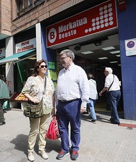 Imagen secundaria 2 - Fútbol, vinos, bertsos, monte... Así pasan los candidatos la jornada de reflexión