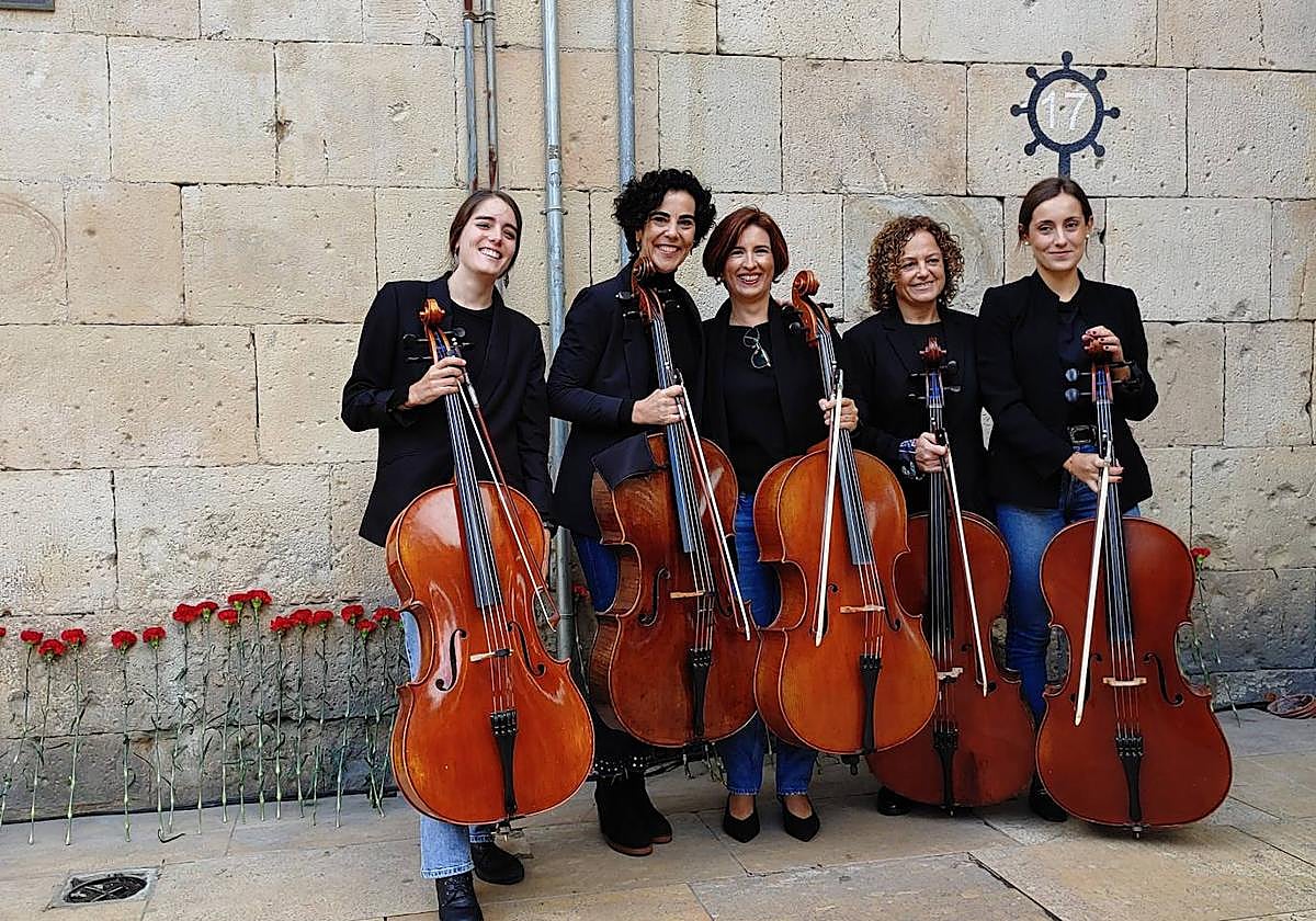 El quintento musical ofrecerá una actuación este domingo en Mañaria
