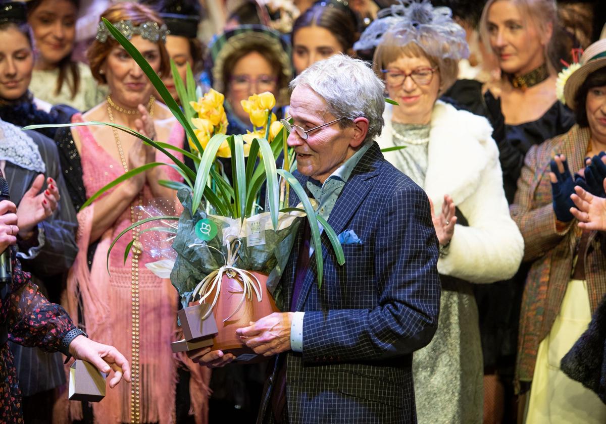 Fernandio falleció el sábado, el mismo día que su grupo de teatro de Derio estrenaba la obra 'La canasta'.