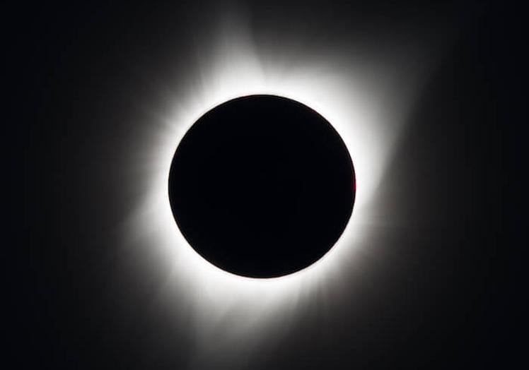 Corona de un eclipse.