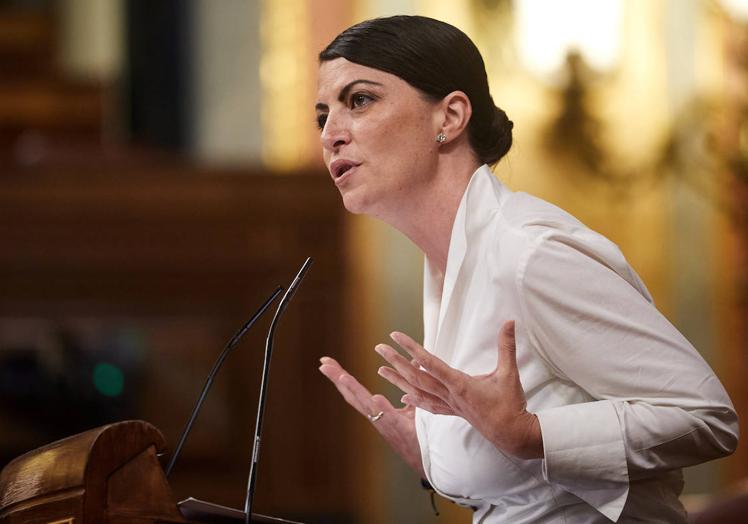 Olona, en el Congreso cuando era diputada de Vox.
