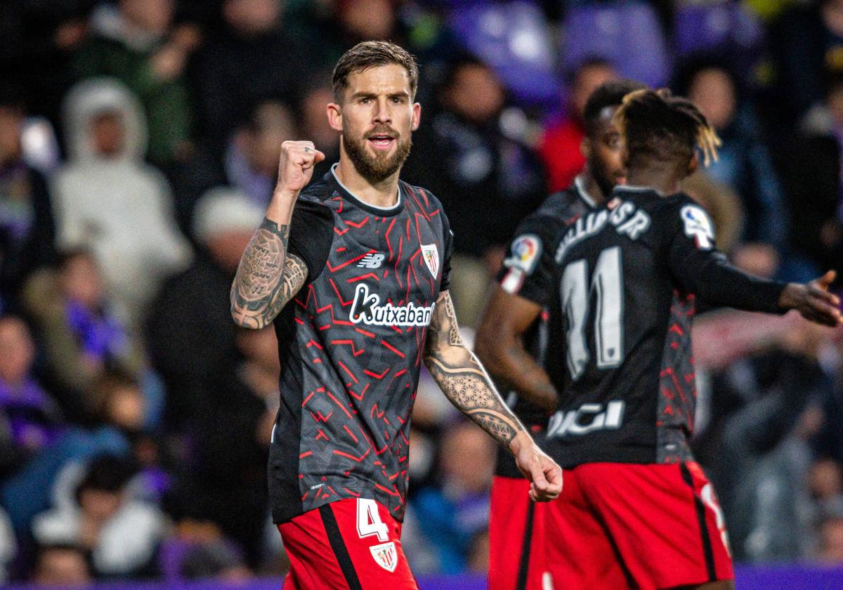 Iñigo Martínez celebra uno de sus goles con el Athletic.