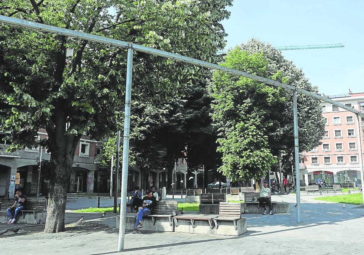 Plaza Corazón de María, donde se sitúa el centro municipal de distrito y donde tuvo lugar el robo denunciado.