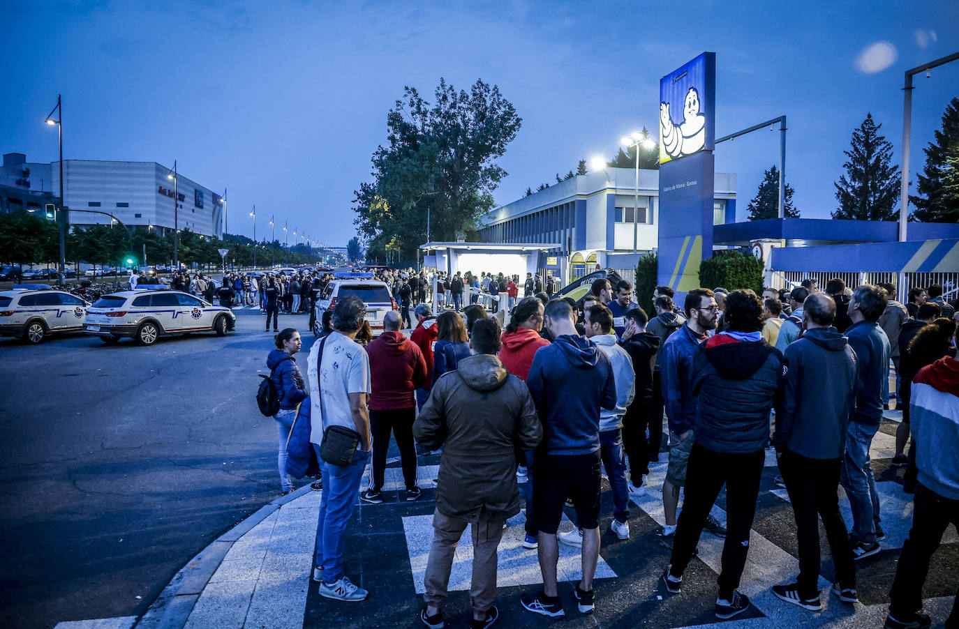 Primera jornada de huelga en la fábrica de Michelin en Vitoria