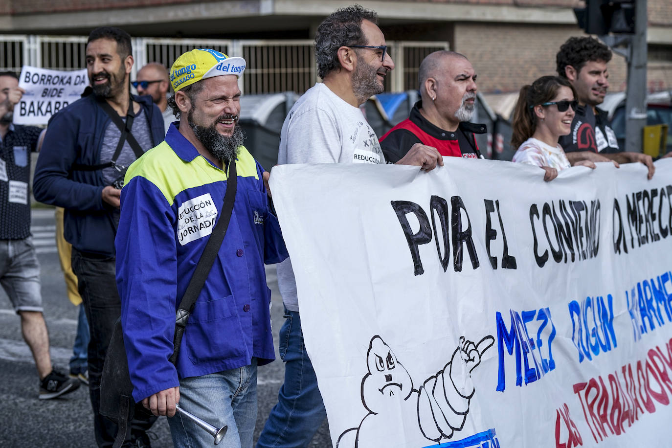 Primera jornada de huelga en la fábrica de Michelin en Vitoria