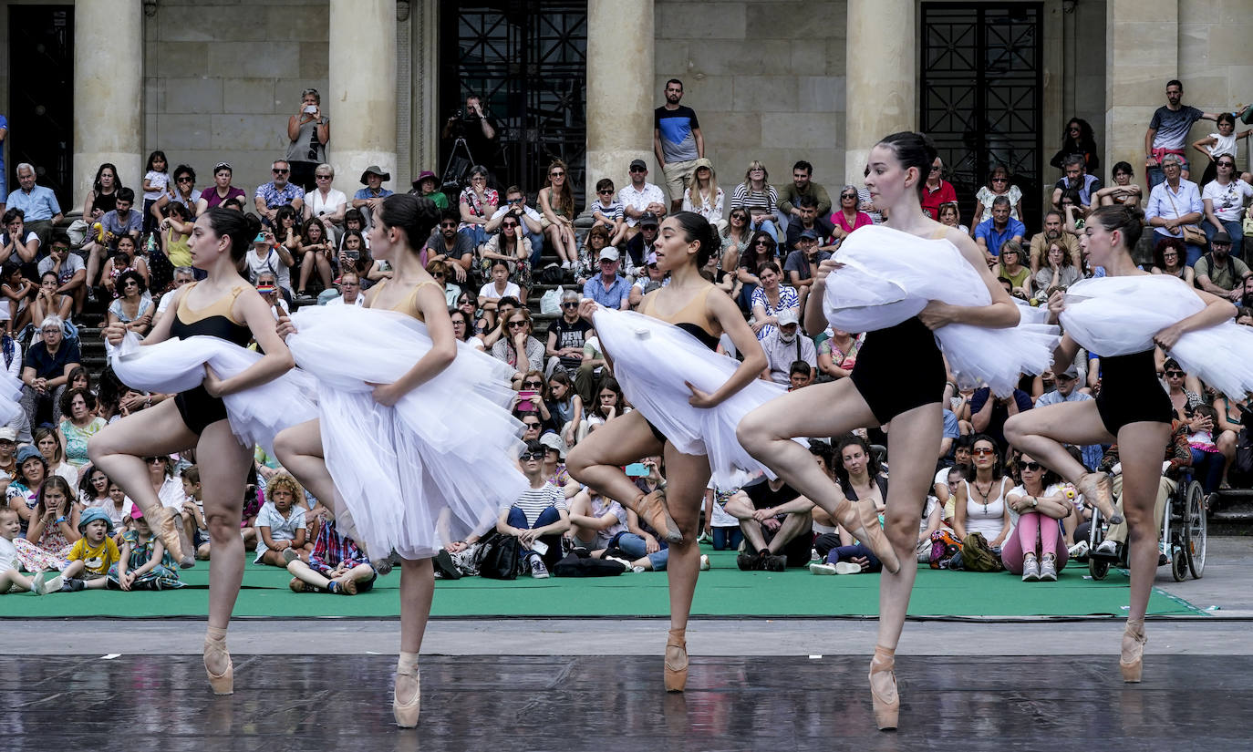 Vitoria se transforma en un gran teatro