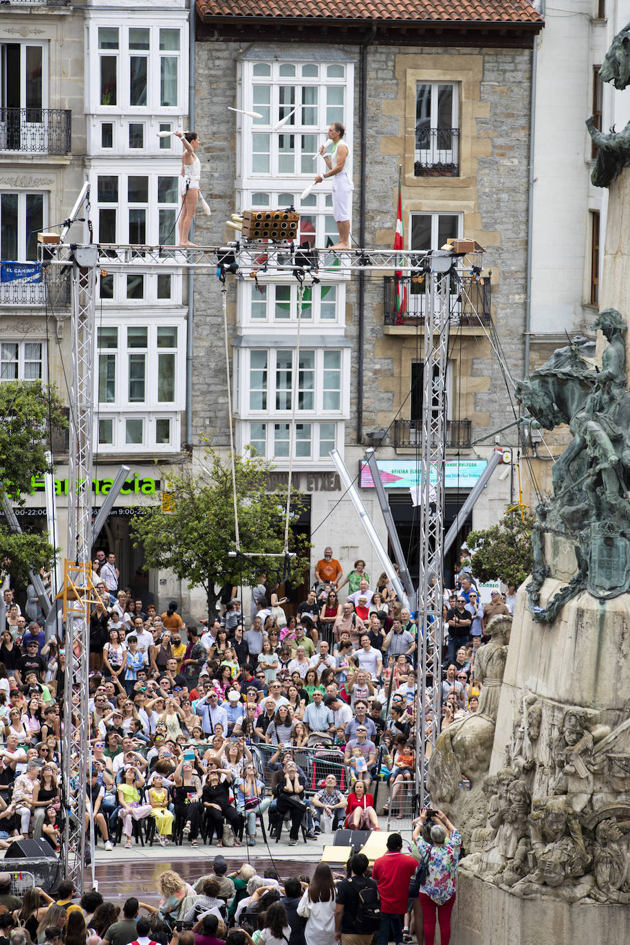 Vitoria se transforma en un gran teatro