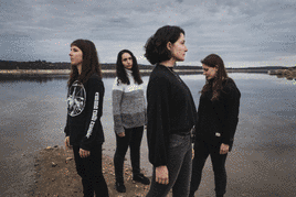 La alineación del Azkena es de ellas