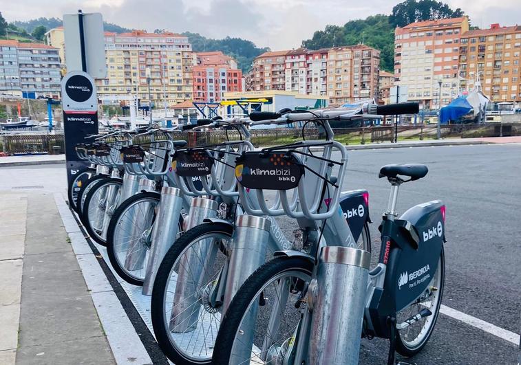 Nueva estación de alquiler de bicis eléctrica en Bermeo.