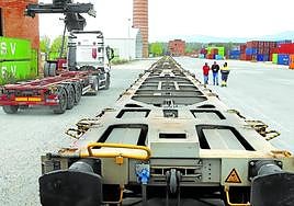 La empresa empezó a operar trenes en la ciudad nada más iniciar su actividad TCM.