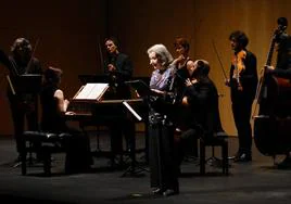 Núria Espert participa en un concierto-recital junto a La Tempestad.