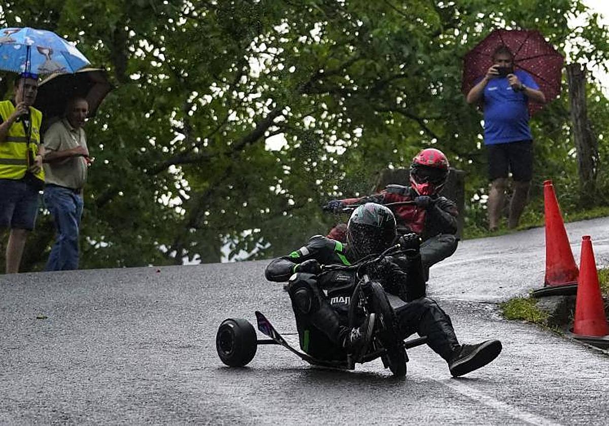 Las imágenes de los valientes y sus goitiberas en Zaldibar