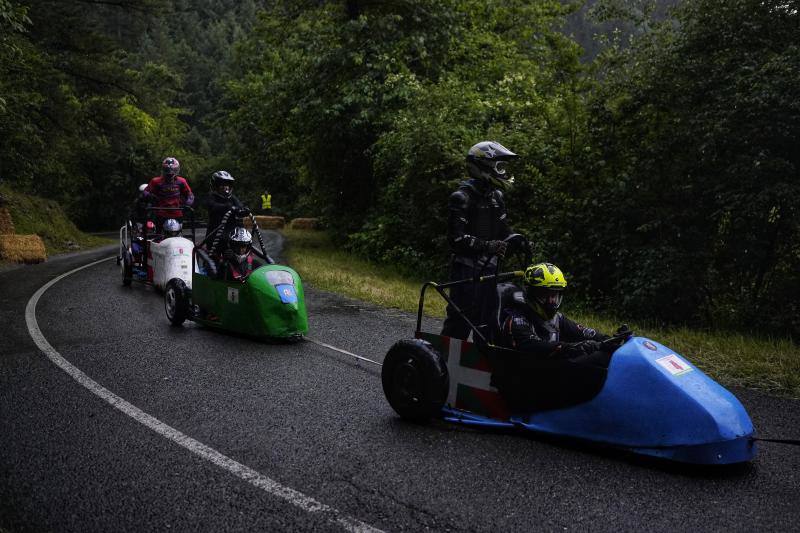 Las imágenes de los valientes y sus goitiberas en Zaldibar