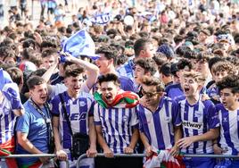 La Virgen Blanca, a rebosar con la fiesta del ascenso del Alavés