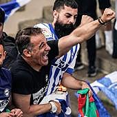 Luis García a los jugadores: «Sois cojonudos». Laguardia a la afición: «Sois increíbles»