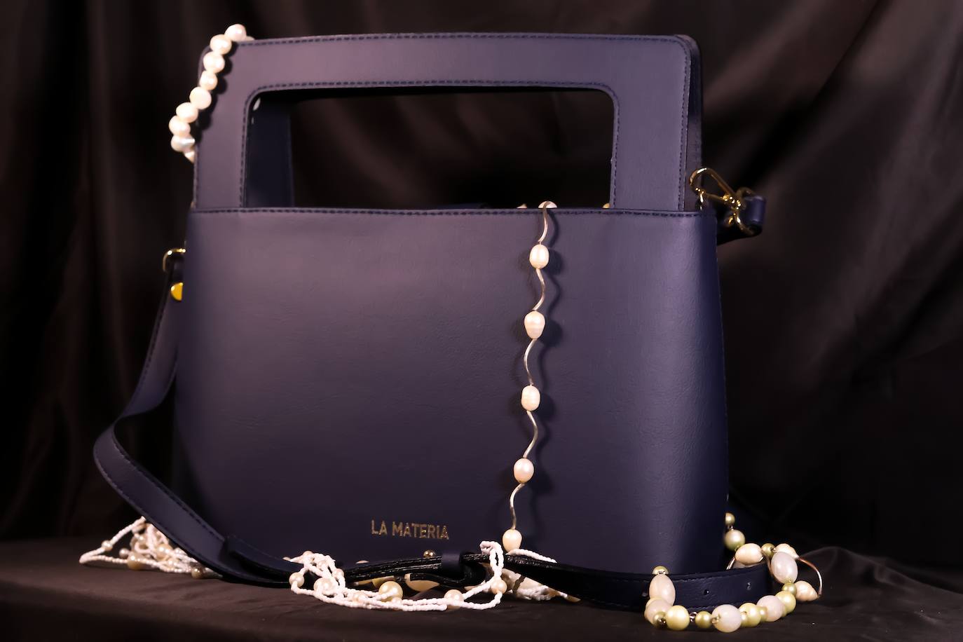 Los bolsos de piel de cactus creados por una madre e hija vizcaínas que llegan a EE UU