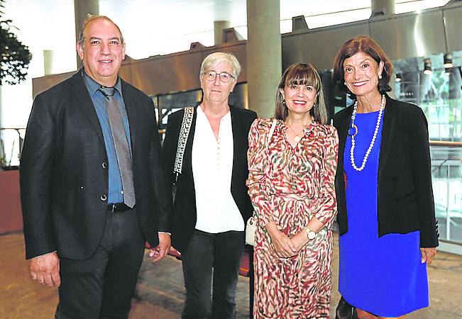 José Luis Vicario, Nuria Sotomayor, Marisa Carrillo y Esther Domínguez. 